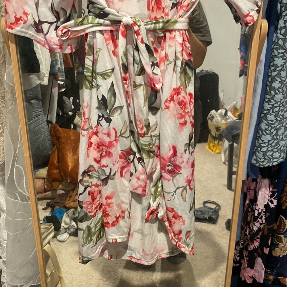 Pink Floral Robe - Picture 3 of 6